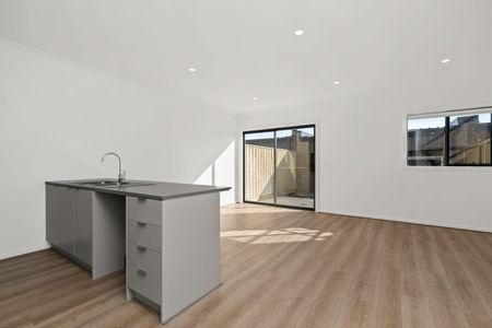 Low Maintenance Living! - Photo 5