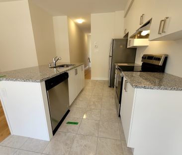 For Lease - 48 Bayardo Drive, Oshawa, Ontario - Photo 4