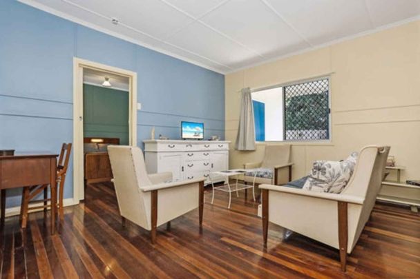 51 North Street Woorim - Photo 1