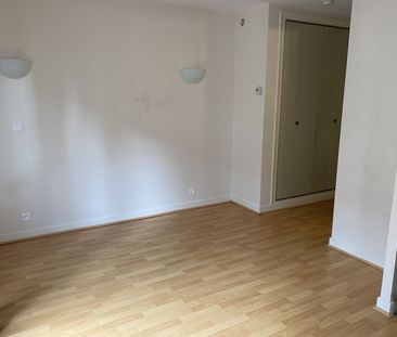 Location Appartement 1 pièce 23m² - Photo 4