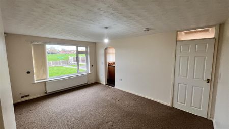 Offa, Chirk, Wrexham - Photo 2