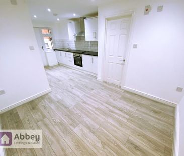 1 bedroom ground floor flat to rent - Photo 2