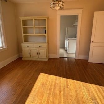 37 William St Orillia | $1900 per month | Plus Hydro - Photo 1