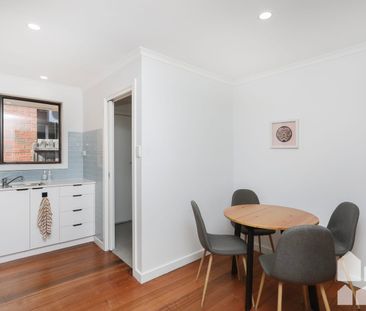 Renovated Villa - FURNISHED OR UNFURNISHED OPTION - Photo 5