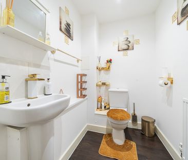 Terraced House to rent - Alcock Crescent, Dartford, DA1 - Photo 6