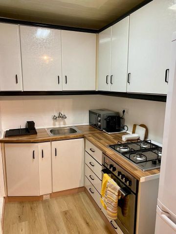 Piso de alquiler en Rambla de Sant Jordi, Centre - Photo 3