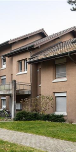 Im Grünen mit Top-Anbindung - Modern und familienfreundlich - Foto 4