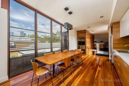 360 Cardigan Street, Carlton - Photo 2