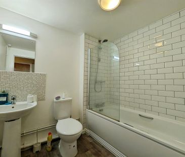 2 bedroom apartment to rent - Photo 5