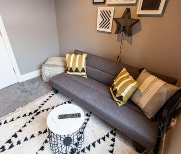 3 bedroom terraced house to rent - Photo 1