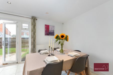 3 Bed, House - Photo 4