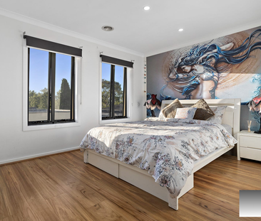 A Captivating Family Haven of Elegance and Comfort - Photo 4