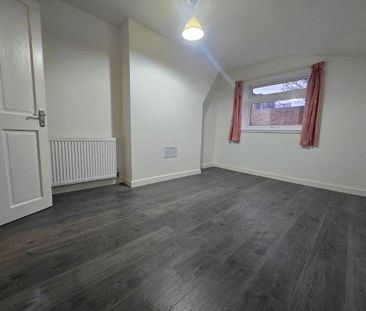 4 bedroom terraced house to rent - Photo 2