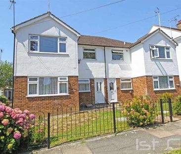 Tankerville Drive, Leigh On Sea, SS9 - Photo 2