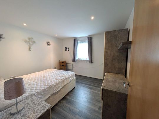 Cwrt Cambria, PENTRE DOC Y GOGLEDD, Llanelli SA15 2LH - Photo 1