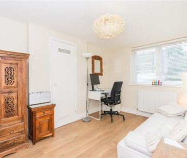 3 bedroom apartment to rent - Photo 5