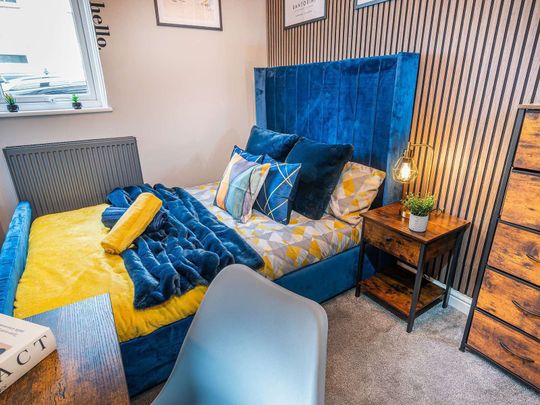 Stunning Property in the Heart of Old Town!!! Room 4 - Photo 1