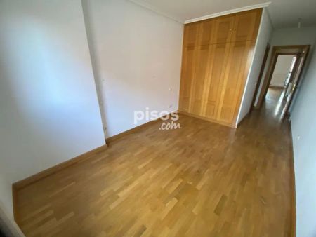 Piso en alquiler en Plaza del Doctor Emilio Giménez Heras - Photo 2