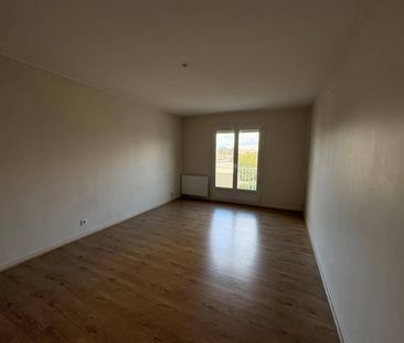 Location appartement rénové 1 pièce 35.15 m² à Romans-sur-Isère (26... - Photo 2