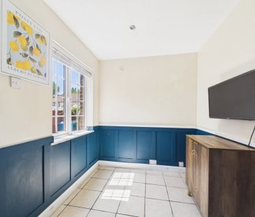 Douglas Lane, Wraysbury, Berkshire,TW19 - Photo 6