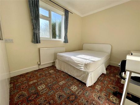 4 bedroom detached house to rent - Photo 5