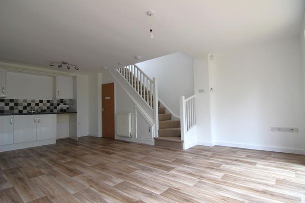 2 bedroom maisonette to rent - Photo 1