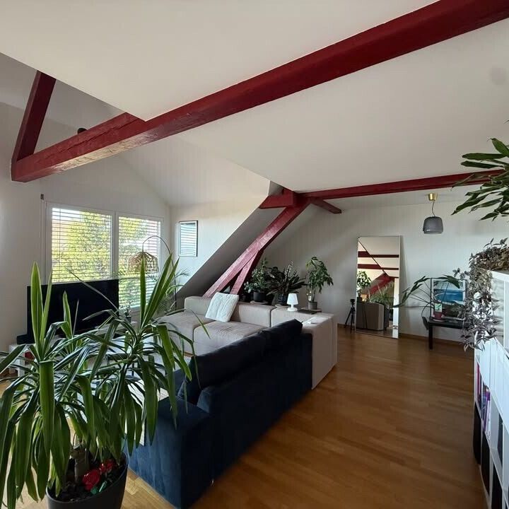 Magnificent 90m2 bright loft in the attic with lake view in Lausanne - Photo 1