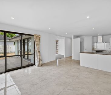 Spacious 4 Bedroom Family Home In Sought After Burwood! - Photo 4