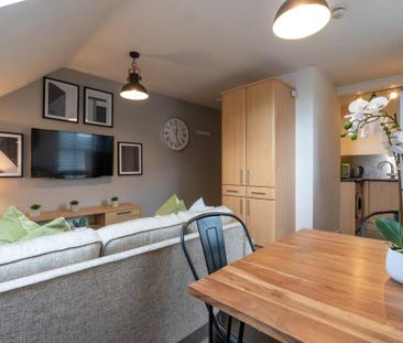 3 bedroom apartment to rent - Photo 3