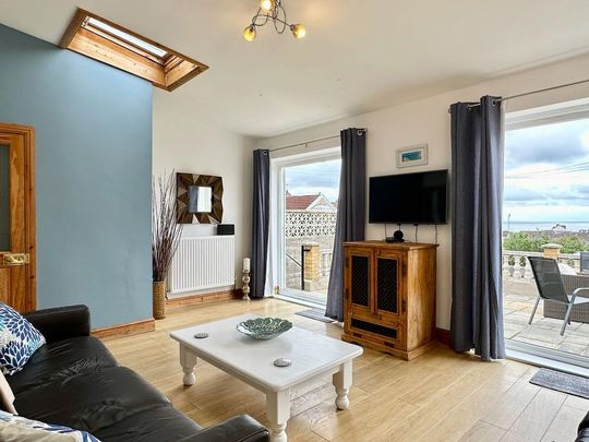 4 bedroom semi-detached house to rent - Photo 1