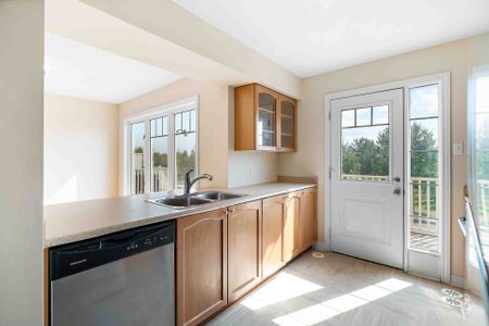 For Lease - 164 Sunshine Crescent, Orleans - Cumberland and Area, Ontario - Photo 4