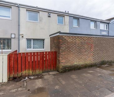 3 bed terraced house to rent in Eshott Close, Newcastle Upon Tyne, NE5 - Photo 3