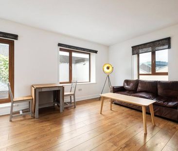 41 The Pine Winter Garden Pearse Street Dublin 2 - Photo 1