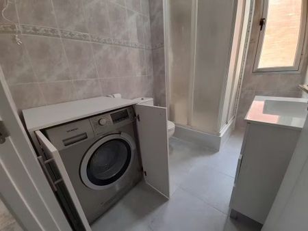 Avinguda del Doctor Waksman, Valencia, Valencian Community 46006 - Photo 3