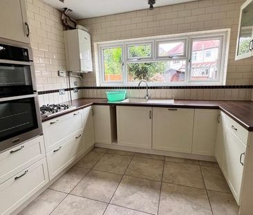 3 bedroom terraced house to rent - Photo 3