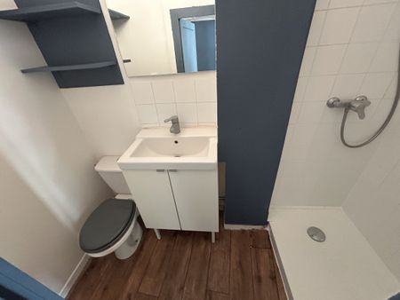 Location Appartement 1 pièce 33m² NARBONNE 11100 - Photo 5