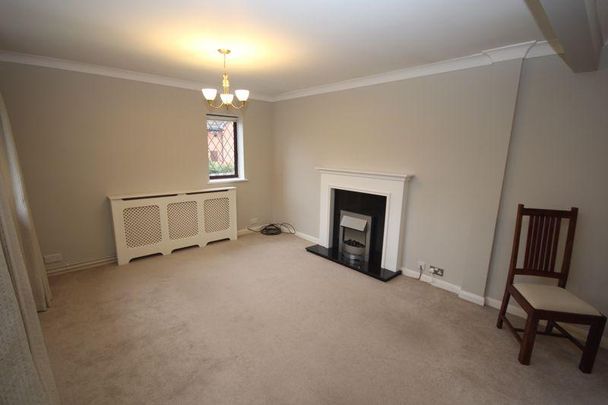 2 bedroom semi-detached bungalow to rent - Photo 1