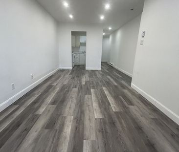 4340 Parthenais — Hochelaga-Maisonneuve - Photo 1