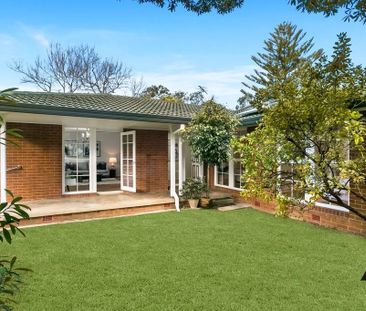 Classic Family Home in a Prized Setting - Photo 2