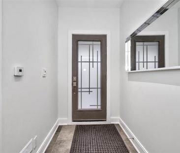 For Lease - 734 Cannon Street Unit# 2, Hamilton, Ontario - Photo 2