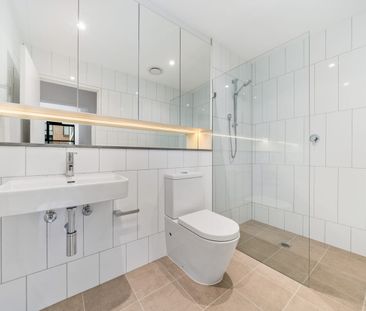 Modern 2 Bedroom + Study Apartment - Photo 4