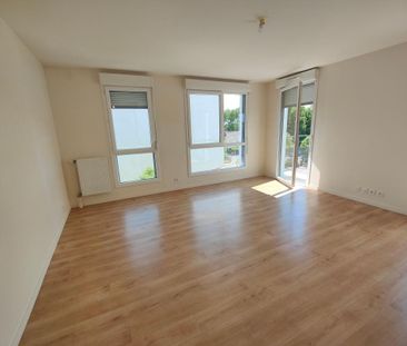 Location Appartement 3 pièces 62m² ST MICHEL SUR ORGE 91240 - Photo 1