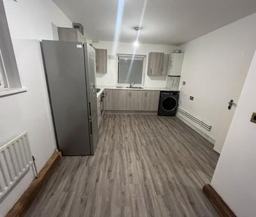 2 bedroom flat to rent - Photo 6