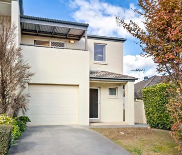 Modern 3 Bedroom Townhouse - Photo 5