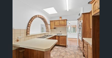 Delightful Family Home in Quiet Setting - Photo 2