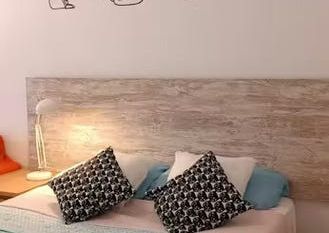 Calle del Jilguero, Madrid, Community of Madrid 28025