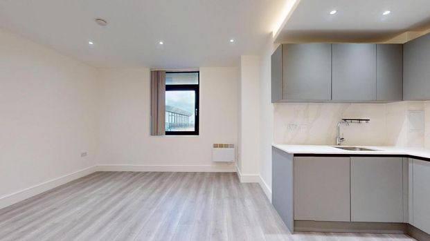 Studio to rent - Photo 1