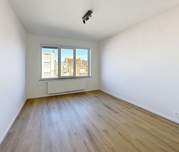 Appartement 1 chambre rénové avec balcon – quartier Juillet/Parc Ge... - Photo 4