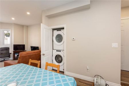 For Lease - 382 Cannon Street Unit# A, Hamilton, Ontario - Photo 3