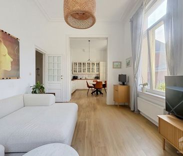 Appartement te huur in Elsene voor € 1.200 met 1 slaapkamer - Photo 1